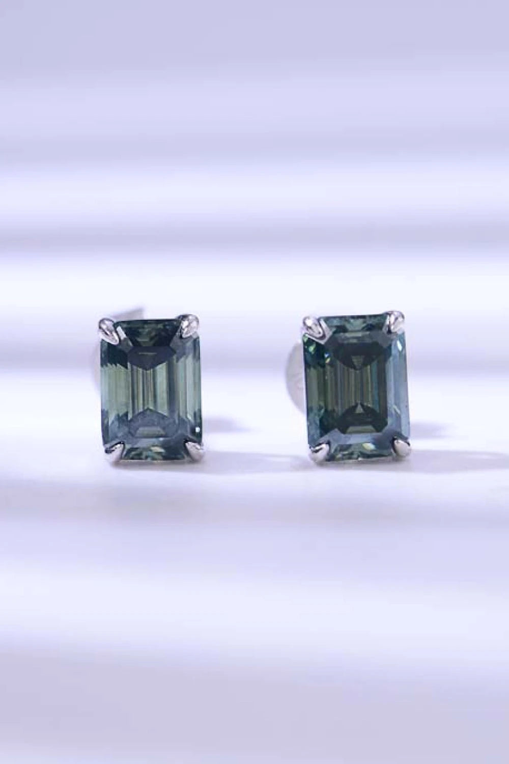 IREP Akio Moissanite Stud Earrings Earrings iRepBrand