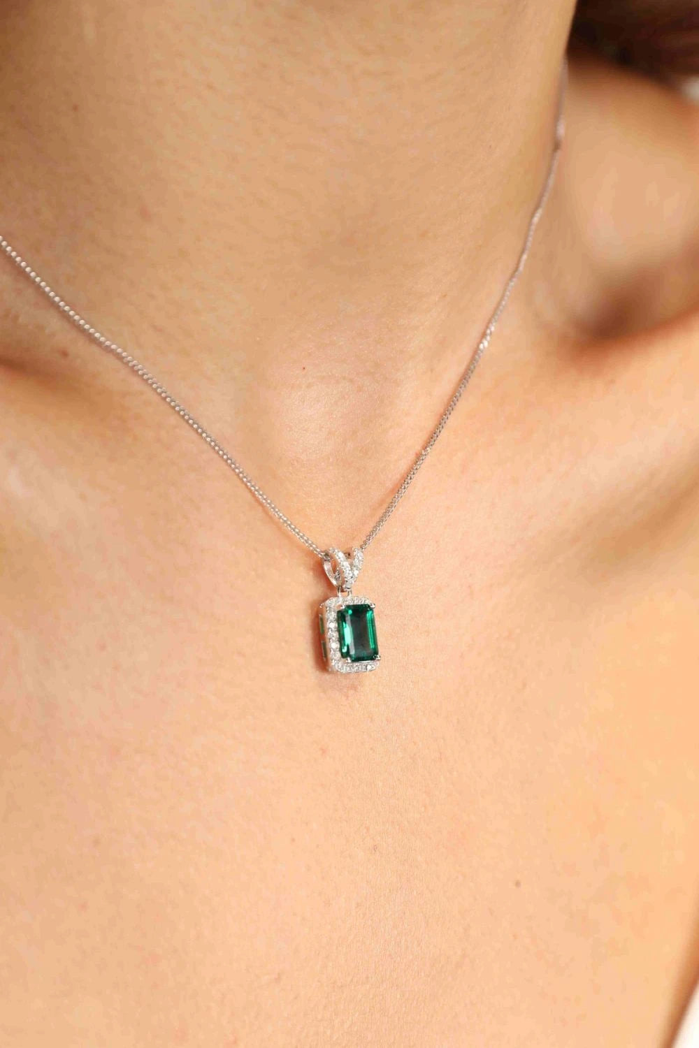 IREP Concordat 1.25 Carat Lab-Grown Emerald Pendant Necklace Chain iRepBrand