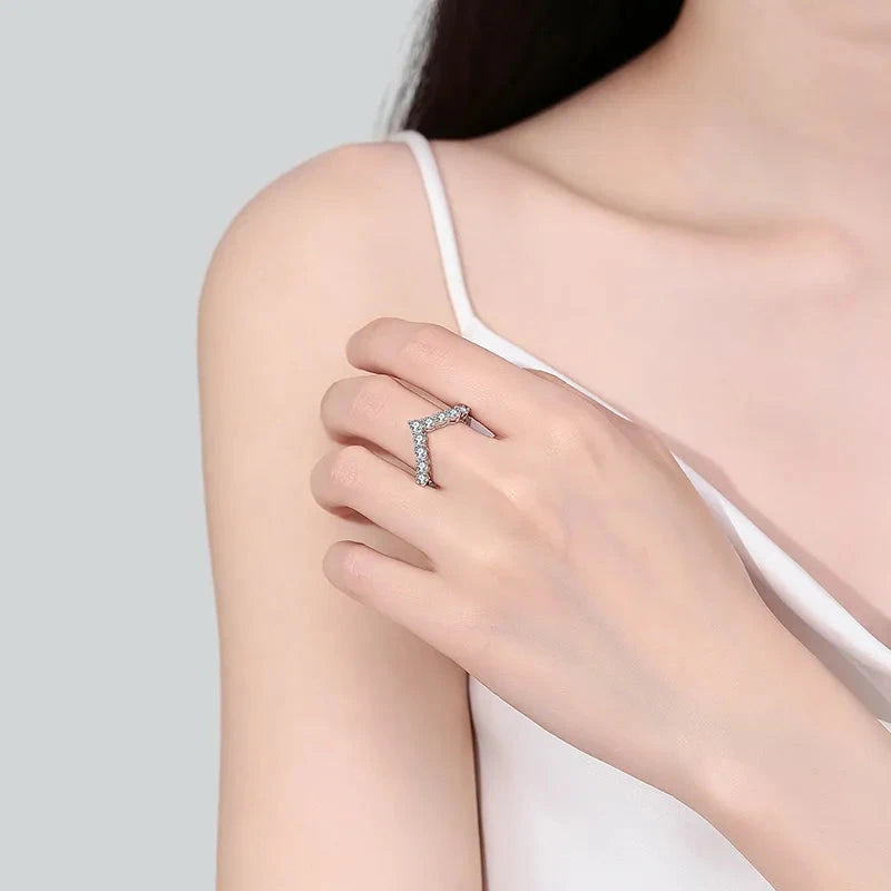 IREP Gaia Moissanite V Shape Ring Ring iRepBrand