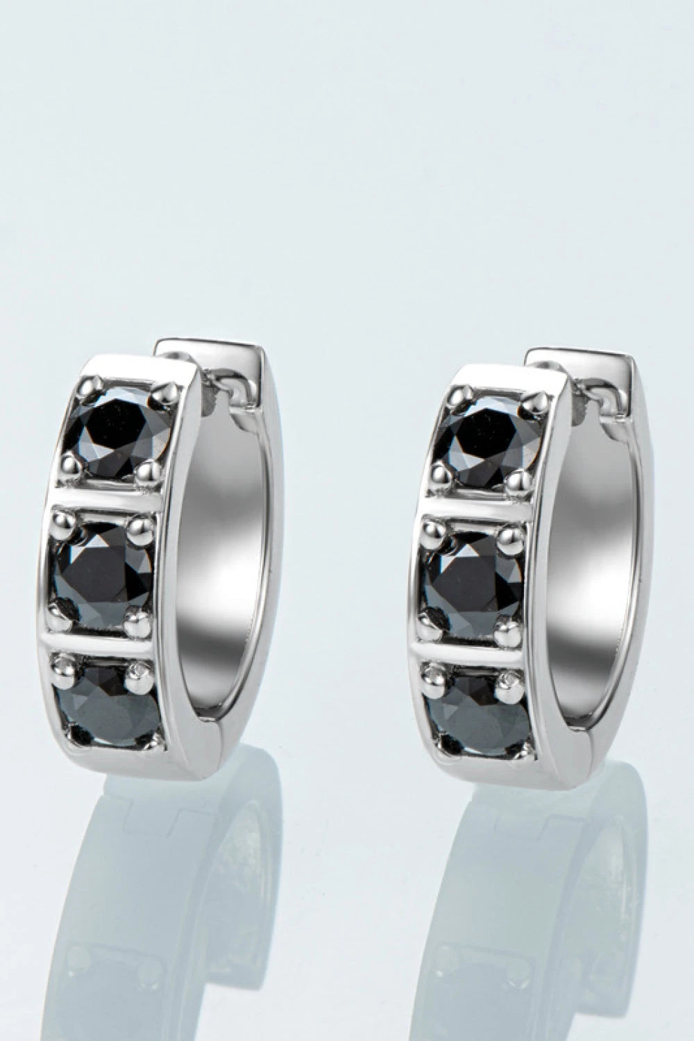 IREP Nudara Moissanite Huggie Earrings Earrings iRepBrand