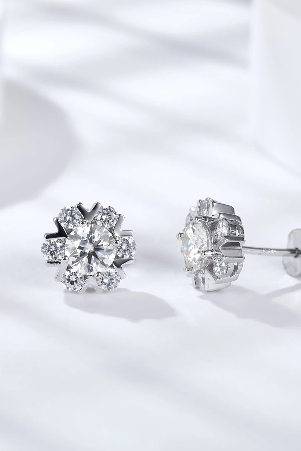 IREP Remy Moissanite Stud Earrings Earrings iRepBrand