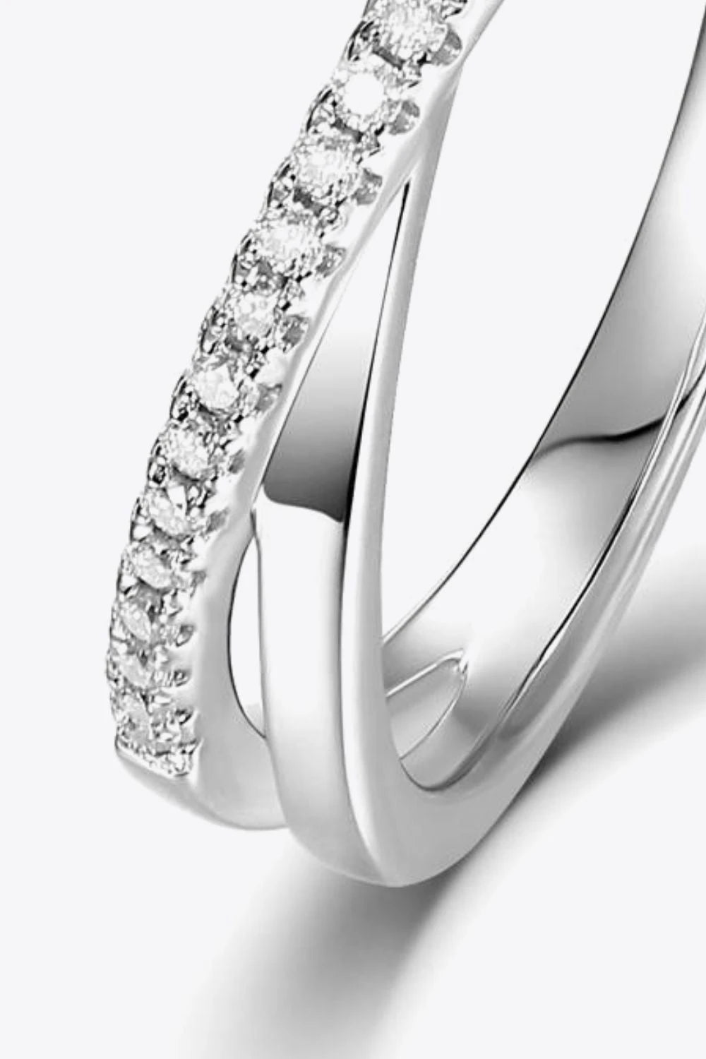 IREP Sabela Moissanite Crisscross Ring Ring iRepBrand