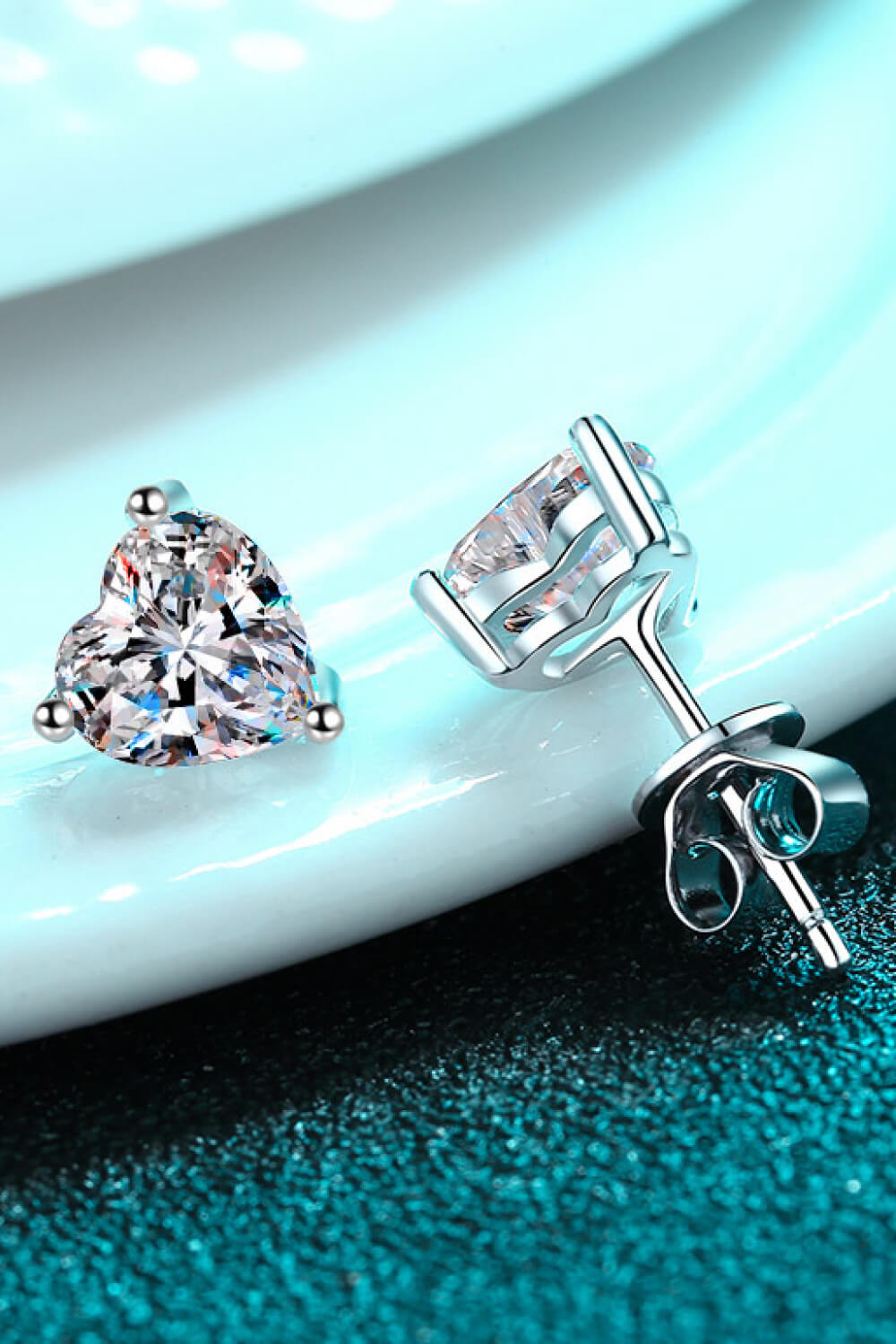 IREP Stealth Wealth Xida Moissanite Heart-Shaped Earrings Earrings iRepBrand