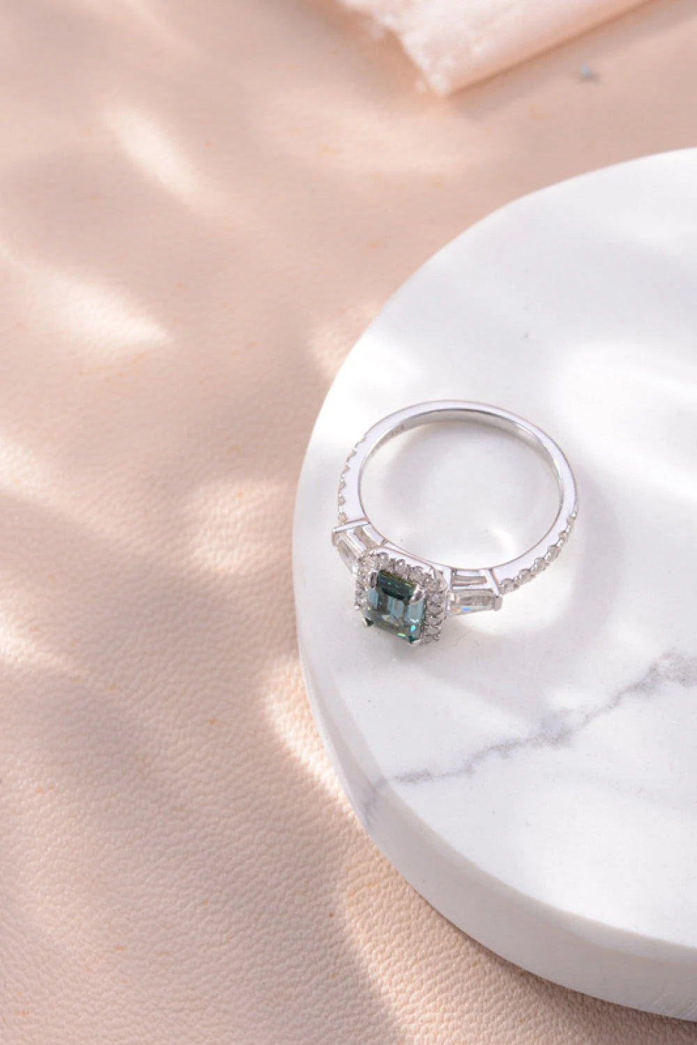 IREP Syndicate 1 Carat Lab-Grown Emerald Ring Ring iRepBrand