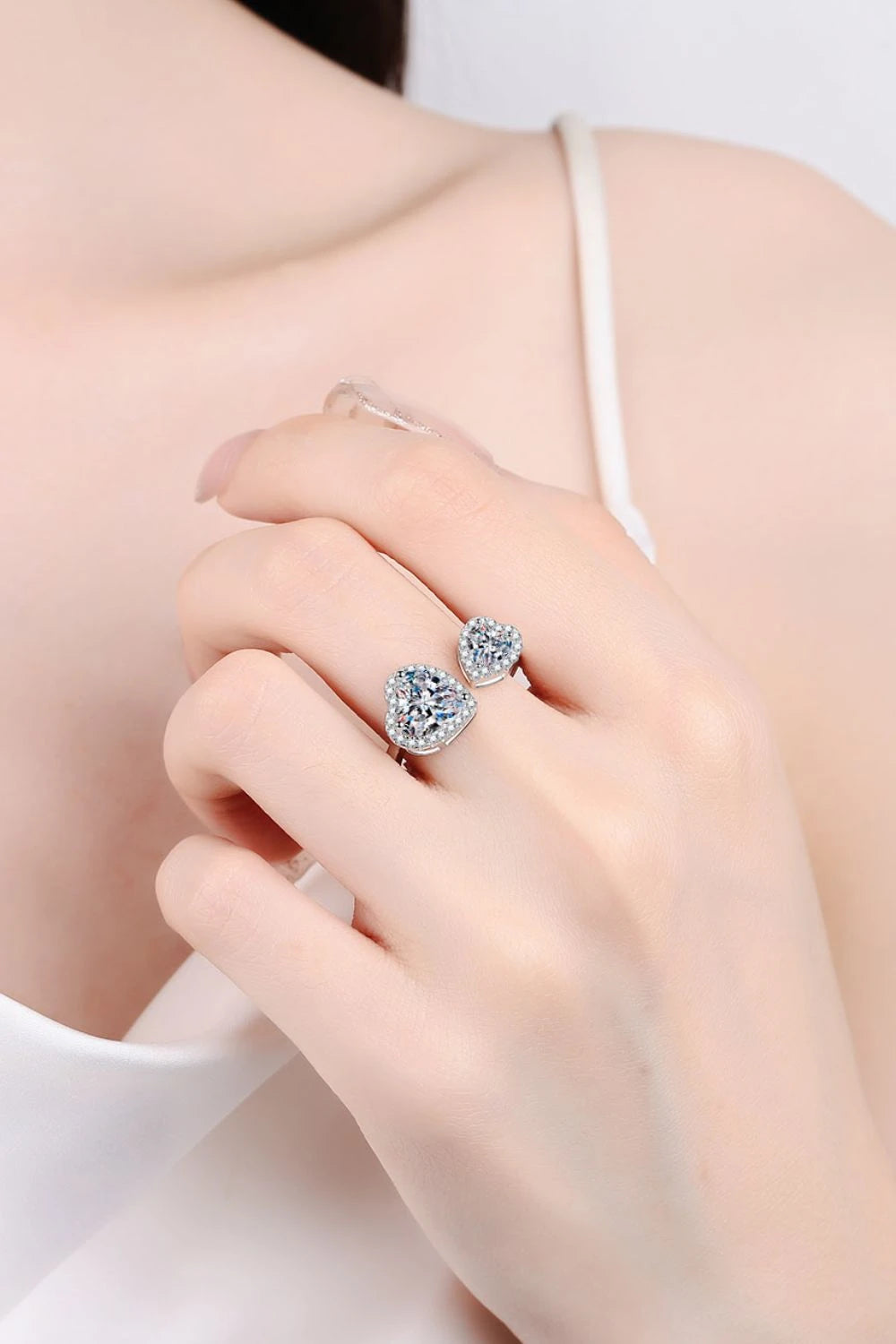 IREP Yara Moissanite Open Heart Ring Ring iRepBrand