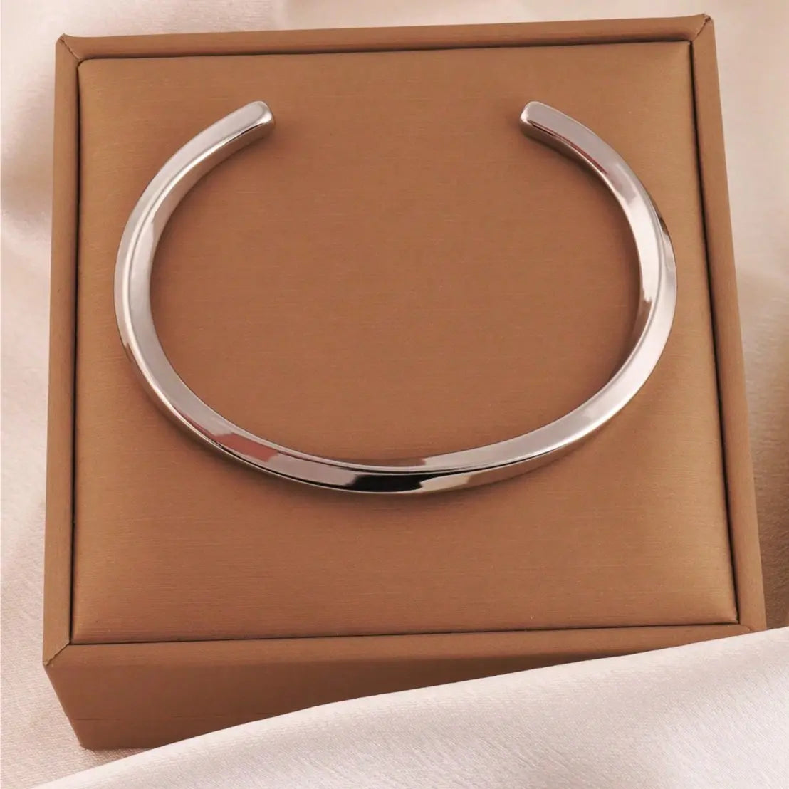 IREP Silver Mobius Open Bangle Bracelet IREPBRAND 