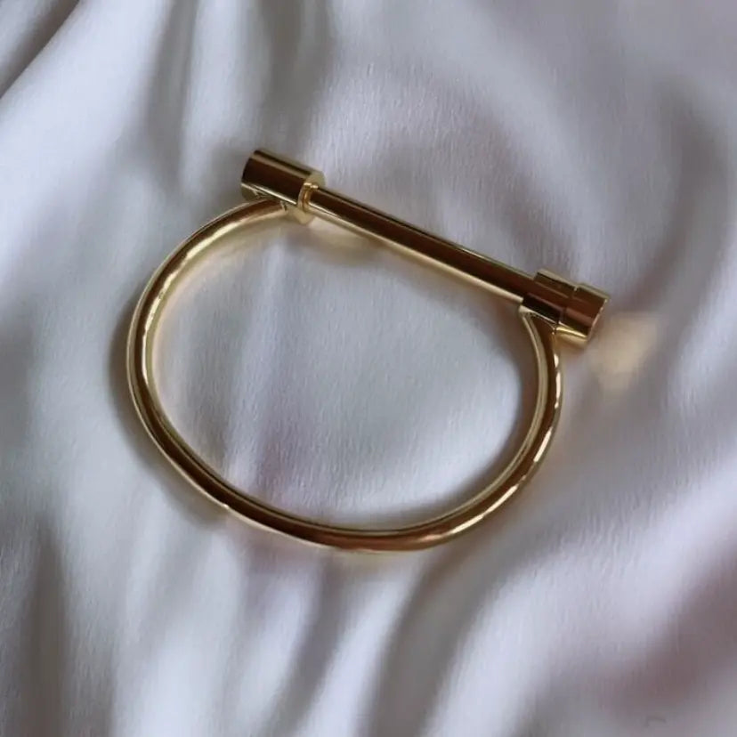 IREP 18k Gold Plated Horseshoe Bracelet IREPBRAND 